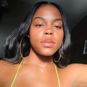 Meet your Posher, Kenyana